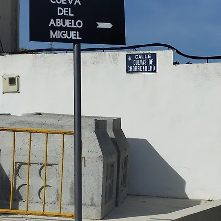 Rural Casa Cueva Abuelo Miguel *